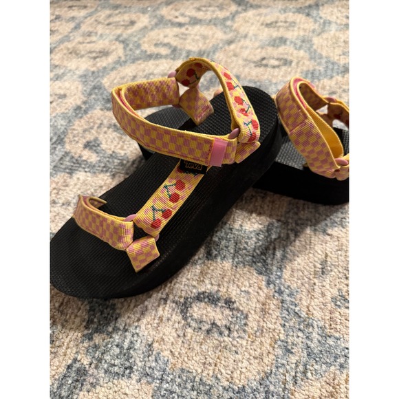 Teva Shoes - TEVA Picnic Cherries Universal Platform SANDALS US 8/ EUR 39 Excellent Condition